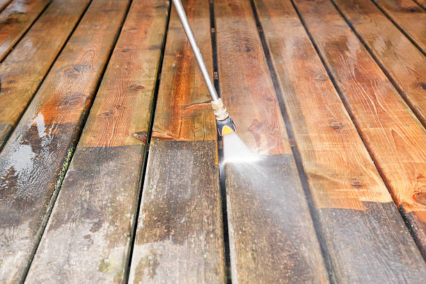 Best Deck Pressure Washing  in Alturas, CA